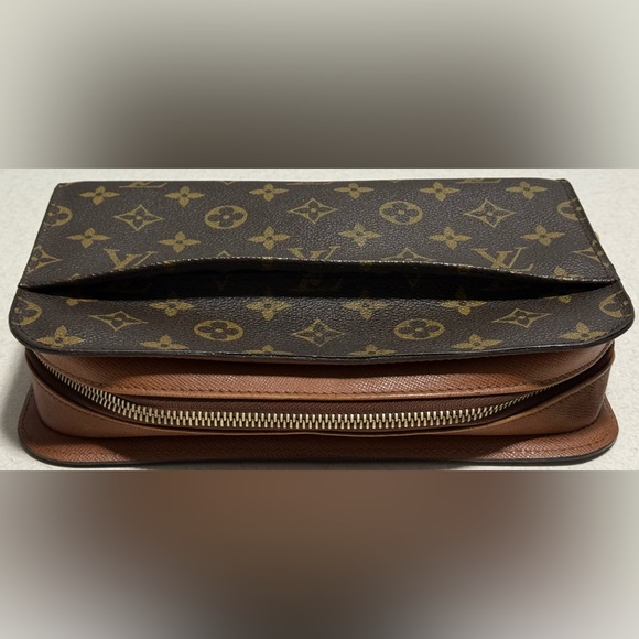 Louis Vuitton Orsay Monogram Canvas clutch bag. - Picture 3 of 13